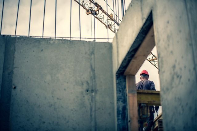 Ввод электричества в дом: подземный кабель против СИП 